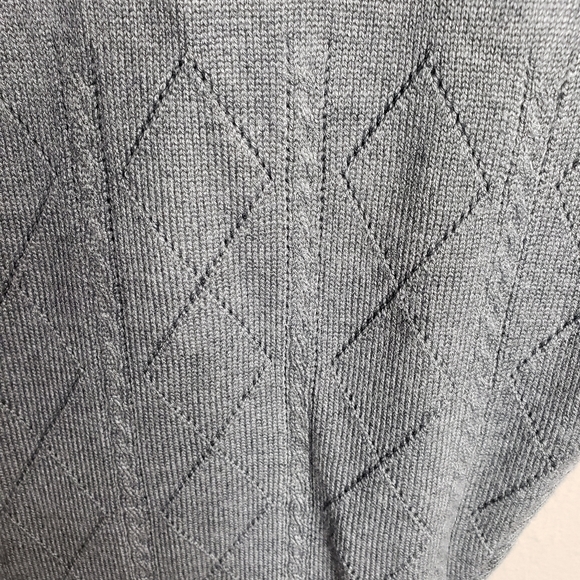 Torrid Soft Textured Grey Leggings Size 2 - Picture 2 of 4